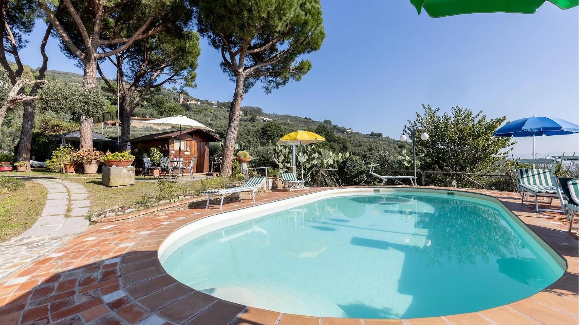 Beautiful Home In Uzzano Pt With Kitchen Holiday home
